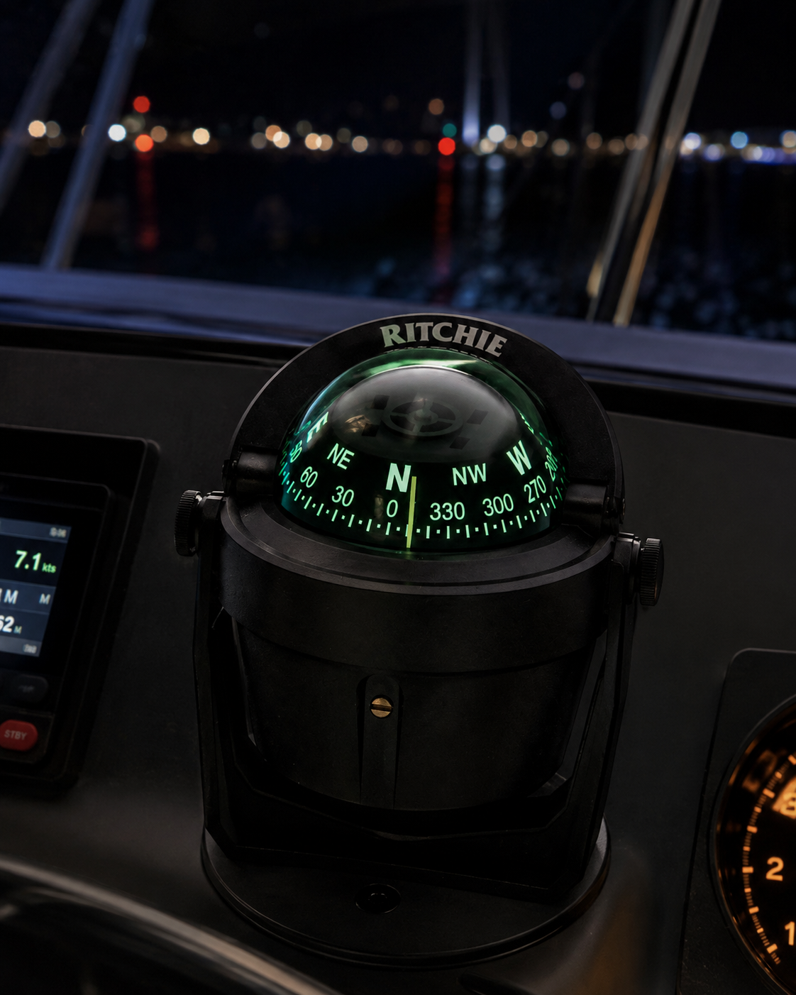 Brújula Marina RITCHIE B-51 Explorer Negra con Iluminación Nocturna Verde